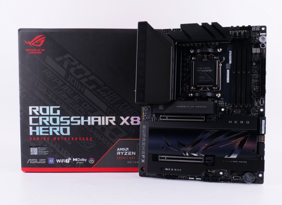 라이젠 9800X3D를 가장 잘 다룰 수 있는 메인보드, ASUS ROG CROSSHAIR X870E HERO